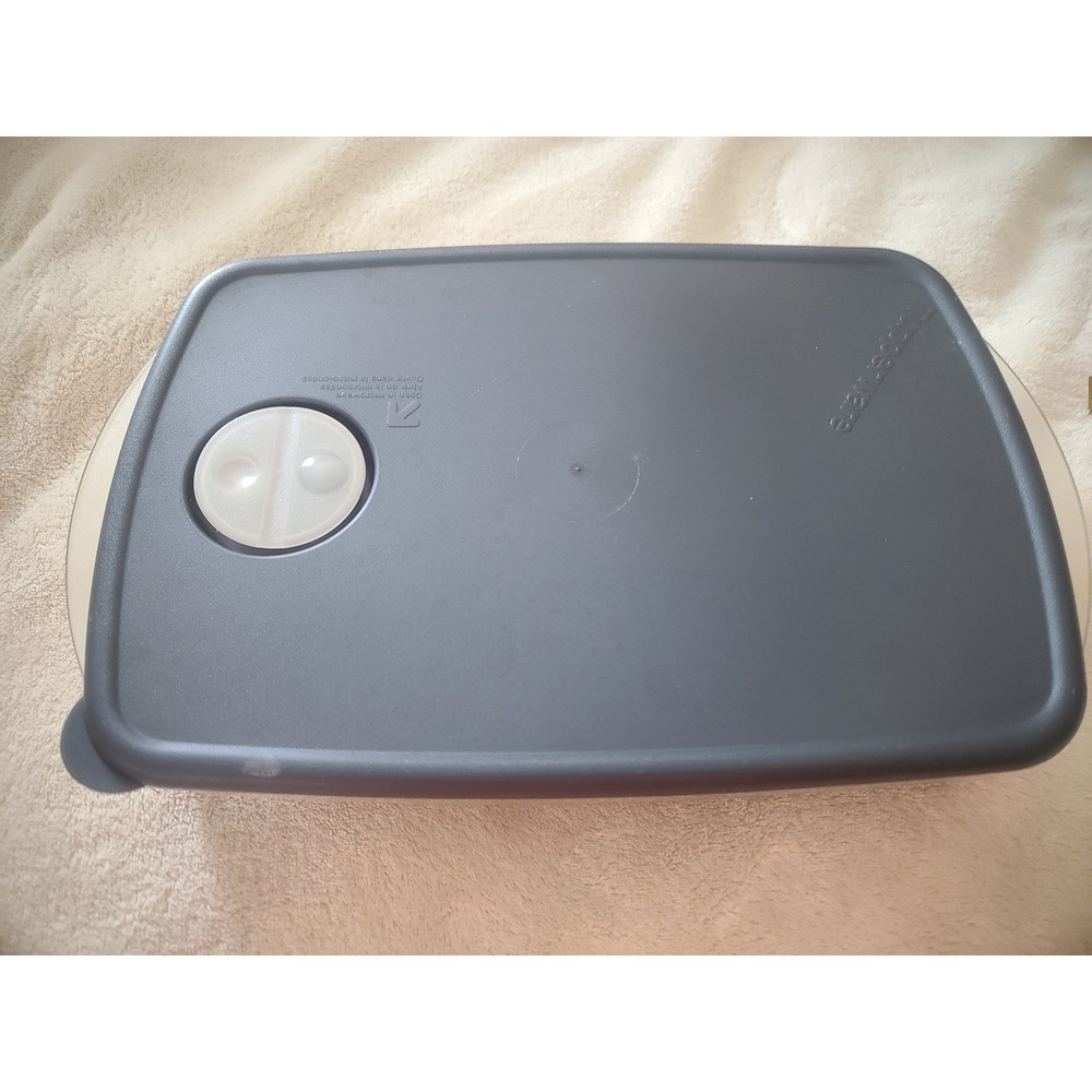 Tupperware Microwave Reheatable Divided Dish Gray Lid 3 Compartment